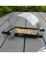 Metall-Futtertisch mit Regenkuppel für Gartenvögel ✔️ Robuste Metallkonstruktion ✔️ Stabile, transparente Überdachung ✔️ Für Bodenfresser ➤ Kaufe online bei Hoezo-Kado