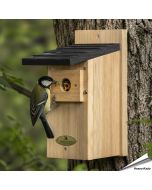 Stabiler Nistkasten aus FSC-Holz ✔️ 32 mm Einflugloch für Meisen & Kleiber ✔️ Mit Schutz vor Nesträubern - Sichere Nisthilfe für Gartenvögel ➤ Hoezo-Kado