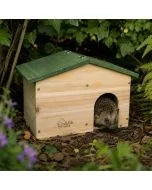 Igelwohnhaus mit Satteldach als Bausatz ✔️ Artgerechtes Igelhaus aus Holz zur Eigenmontage ✔️ Labyrinth-Eingang ➤ Bestelle direkt auf Hoezo-Kado