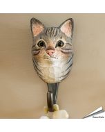 Handgemachter Holz-Kleiderhaken mit Katzen-Kopf (getigert) ✔️ Naturgetreu bemalt ✔️ Geschenkidee für Katzen- und Naturliebhaber ➤ Bestelle im Hoezo-Kado Shop
