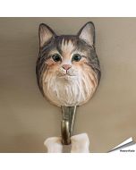Handgemachter Holz-Kleiderhaken von einer Norwegische Waldkatze ✔️ Naturgetreu bemalt ✔️ Geschenkidee für Katzen- und Naturliebhaber ➤ Bestelle im Hoezo-Kado Shop