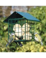 Multifunktionelles Futterhaus für Wildvögel, ideal zum Anbieten von wahlweise Meisenknödel oder Fettblöcken. Stabile Metall-Ausführung inklusive Aufhängedraht.