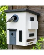 Multiholk Bauhaus - Wildlife Garden ✔️ Nistkasten und Futterhaus in einem ✔️ Für kleine Gartenvögel ✔️ Inspiriert nach skandinavischem Design ➤ Bestelle auf www.hoezo-kado.de