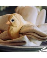 Serviettenring aus Holz - Küken ✔️ Handgeschnitzt und bemalt ✔️ Vielseitige Dekoration - Naturgetreu geformt ✔️ Jetzt online kaufen bei Hoezo-Kado