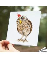Fröhliche Weihnachtskarte mit dem Steinkauz in Feierstimmung ✔️ Hand gezeichnet ✔️ Doppelkarte mit leerem Inneren ✔️ FSC-Papier ➤ Hoezo-Kado Shop