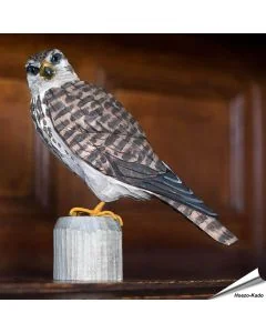 Realistischer, handgeschnitzter Merlin (Raubvogel) ✔️ Mit Farben naturgetreu bemalt ✔️ Originelles Geschenk für Vogel- und Naturliebhaber ✔️ Kaufe online bei Hoezo-Kado