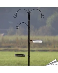 Vogelvoederstation als compleet set ✔️ Stevig, weerbestendig & eenvoudig te monteren ✔️ Perfect voor wilde vogels in de tuin ✔️ Bestel nu online bij Hoezo-Kado