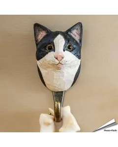 Handgemachter Holz-Kleiderhaken mit Katzen-Kopf (schwarz-weiß) ✔️ Naturgetreu bemalt ✔️ Geschenkidee für Katzen- und Naturliebhaber ➤ Bestelle im Hoezo-Kado Shop