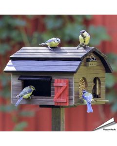 Futterscheune (braun) - Wildlife Garden ✔️ Holz-Futterhaus für Gartenvögel ✔️ Ideal für kleine Vögel ✔️ Inspiriert nach skandinavischem Design ➤ Bestelle bei Hoezo-Kado