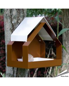 Metall-Wandfutterhaus The Barn (braun) ✔️ Wetterfest, robust & elegant ✔️ F&uuml;r Garten, Balkon & Terrasse ➤ Erh&auml;ltlich bei Alles f&uuml;r V&ouml;gel!