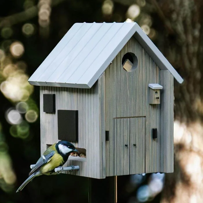 Multiholk Modern Nordic - Wildlife Garden ✔️ Nistkasten und Futterhaus in einem ✔️ Für kleine Gartenvögel ✔️ Inspiriert nach skandinavischem Design ➤ Bestelle bei Hoezo-Kado
